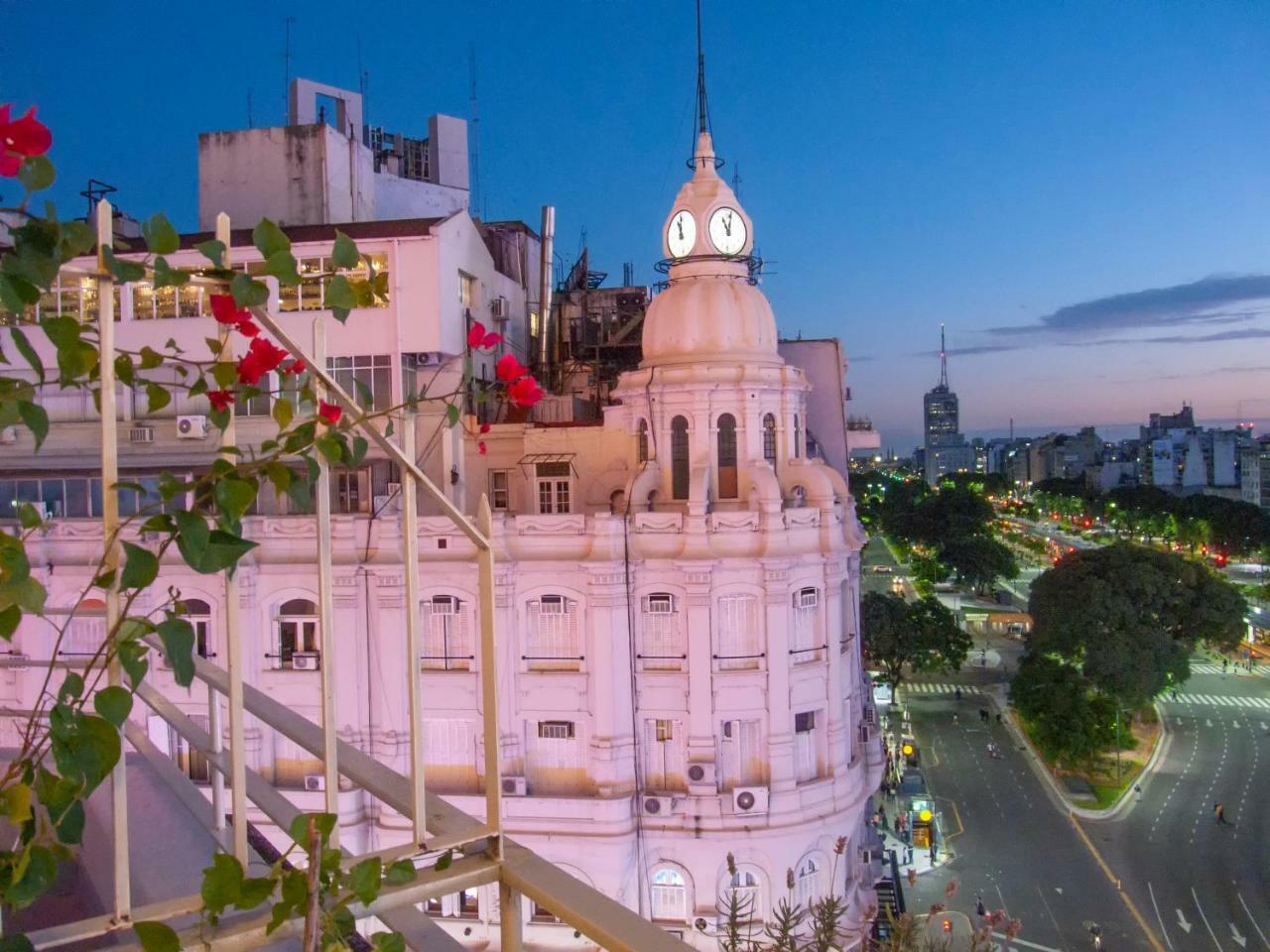 Penthouse Frente Al Obelisco Con Terraza Buenos Aires Exterior foto